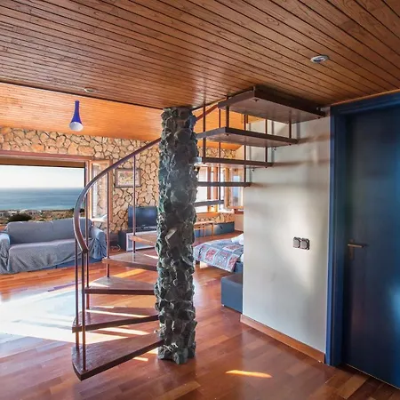 Holiday Ot7 Custom Build With Amazing Sea Views *